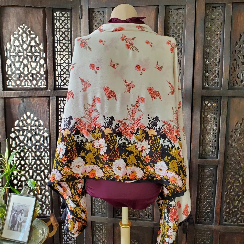Free people floral Kimono cover up & wrap - Picture 8 of 16
